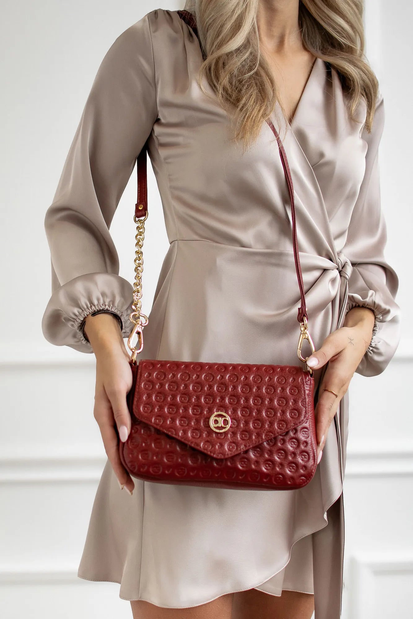 Dámska kožená kabelka "Tara"