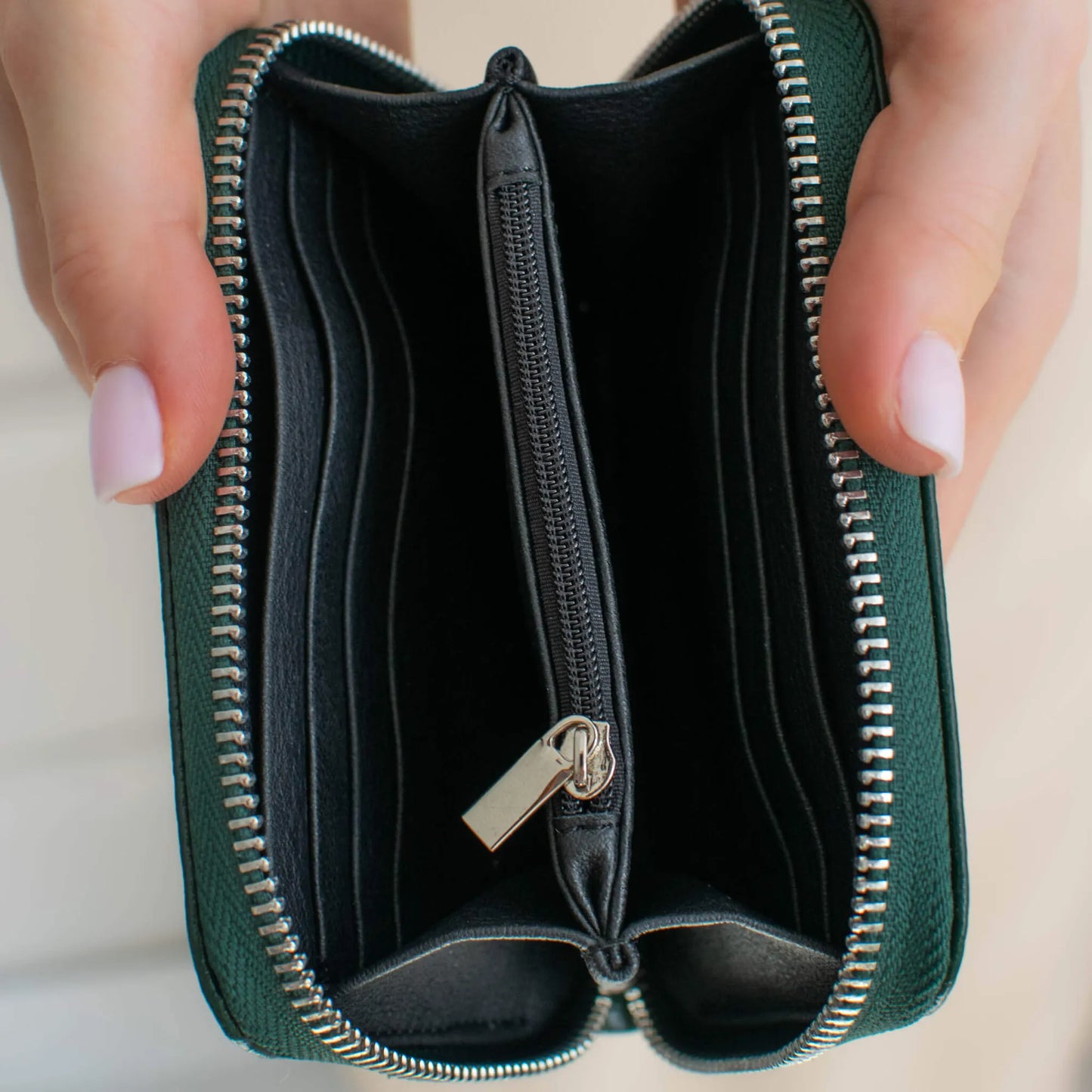 annie claire damska kozena penazenka alexa zelena slovenske penazenky