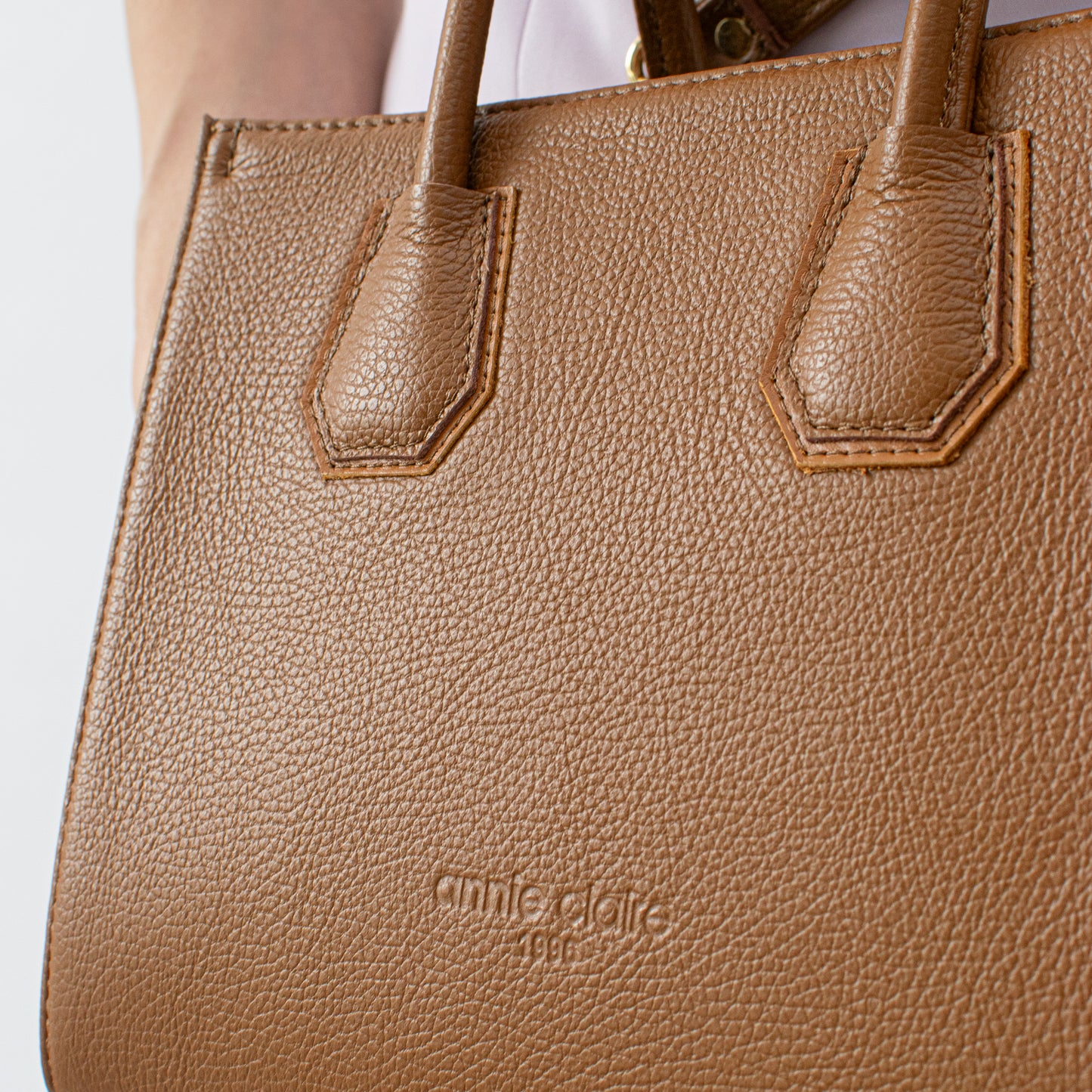 Dámska kožená kabelka "Adel"